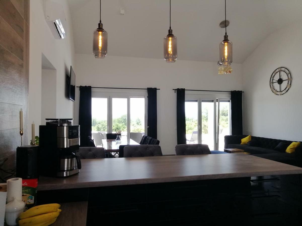 Villa Orao Kaštel Novi Exteriér fotografie