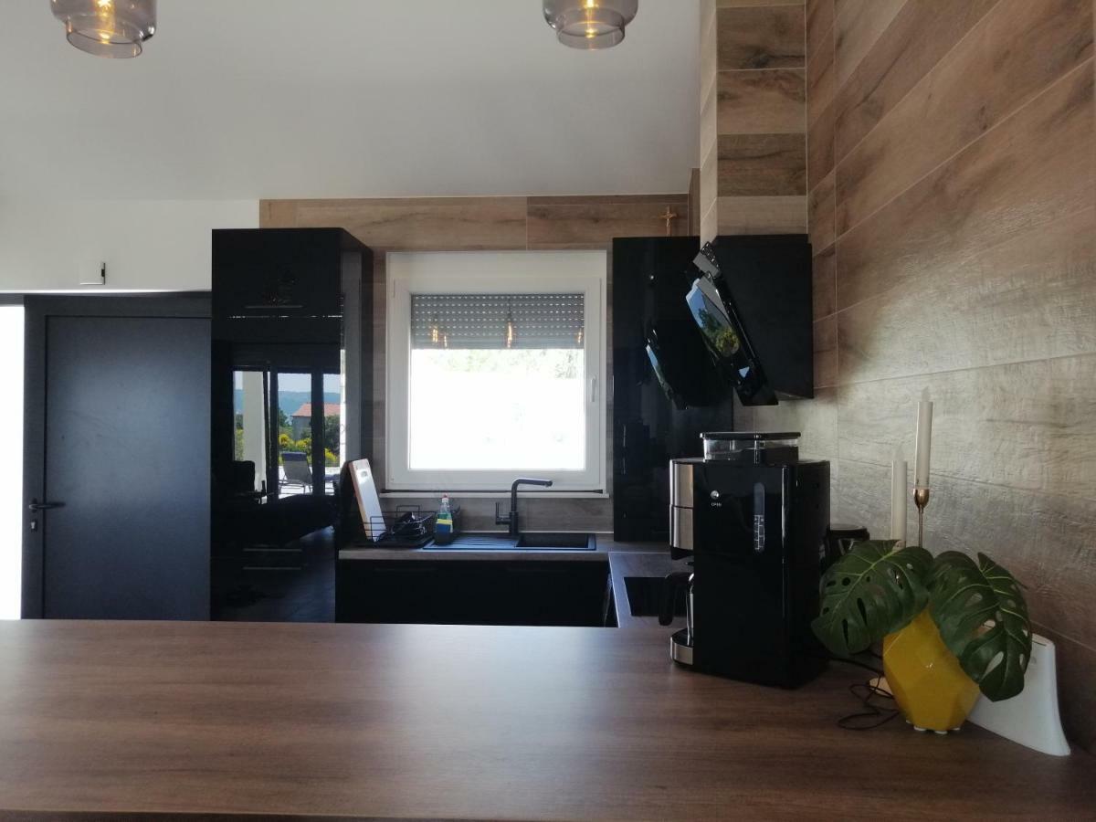 Villa Orao Kaštel Novi Exteriér fotografie