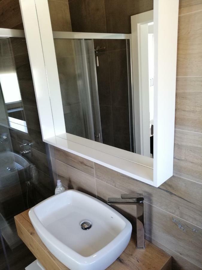 Villa Orao Kaštel Novi Exteriér fotografie