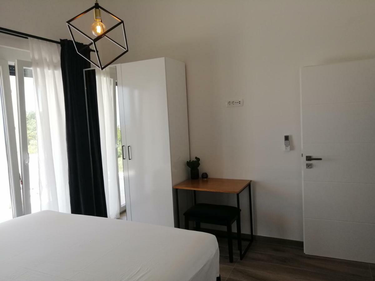 Villa Orao Kaštel Novi Exteriér fotografie