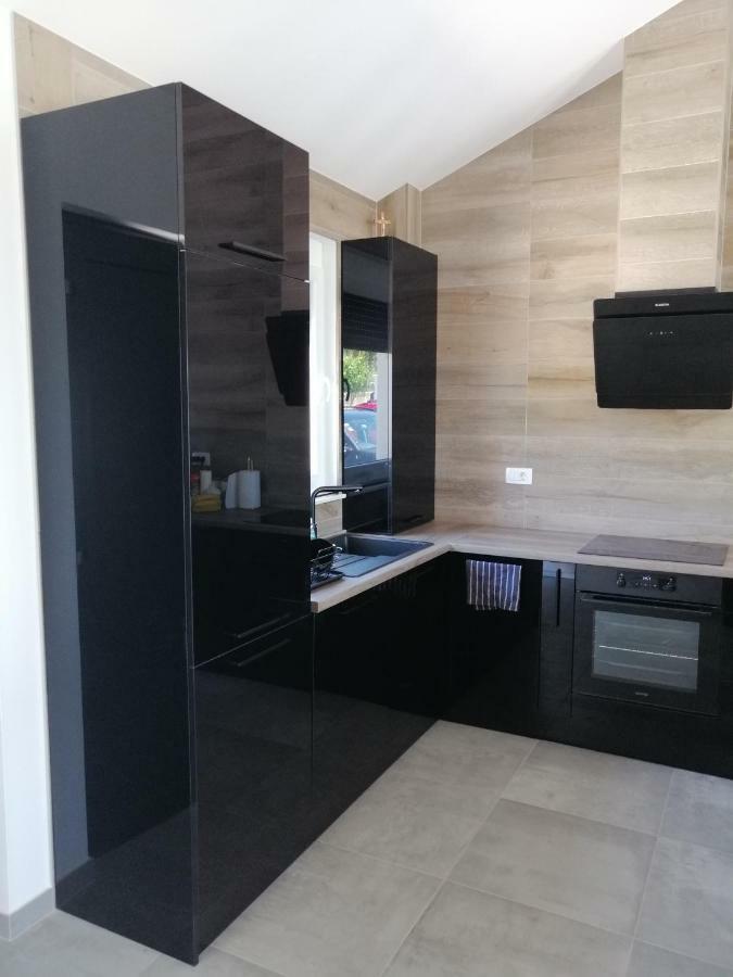 Villa Orao Kaštel Novi Exteriér fotografie