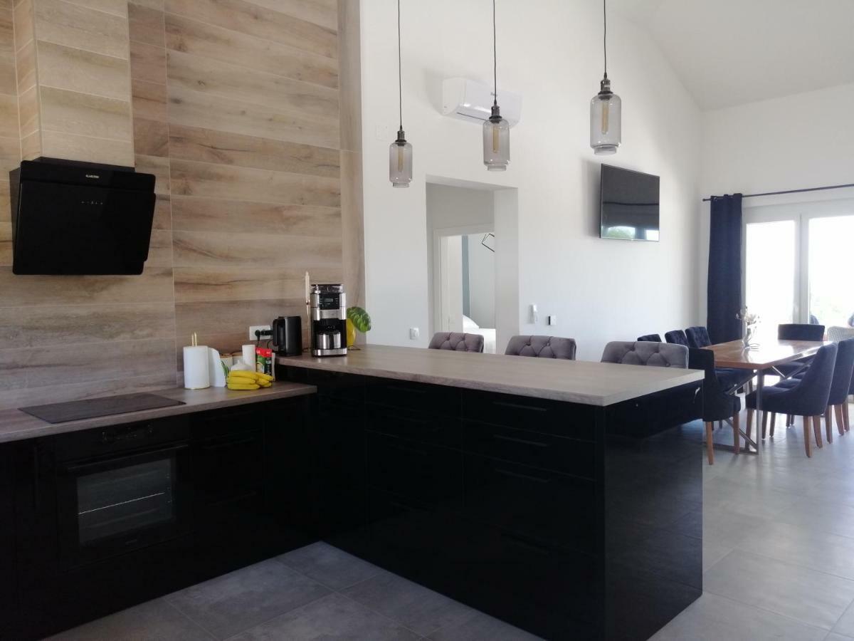 Villa Orao Kaštel Novi Exteriér fotografie