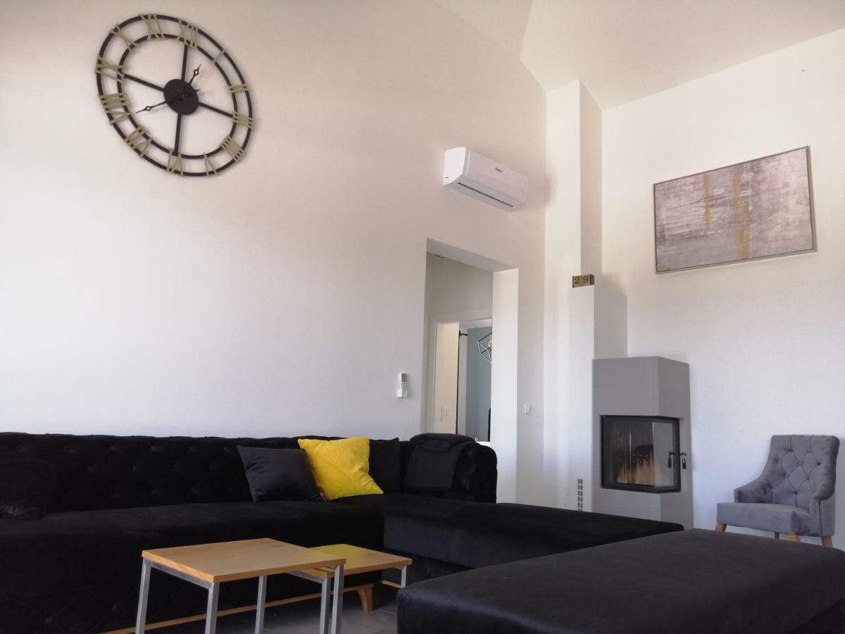 Villa Orao Kaštel Novi Exteriér fotografie