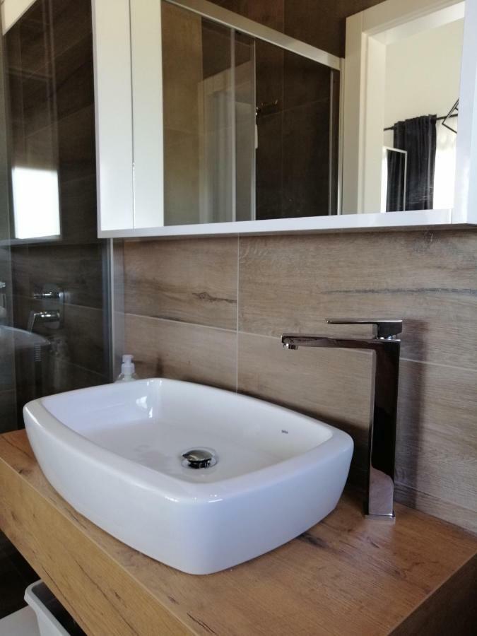 Villa Orao Kaštel Novi Exteriér fotografie
