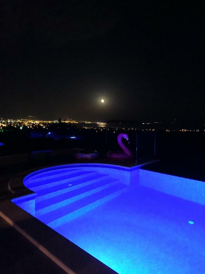 Villa Orao Kaštel Novi Exteriér fotografie